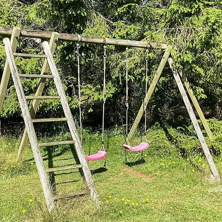 4 Star In Vaeggerlose Feriehus